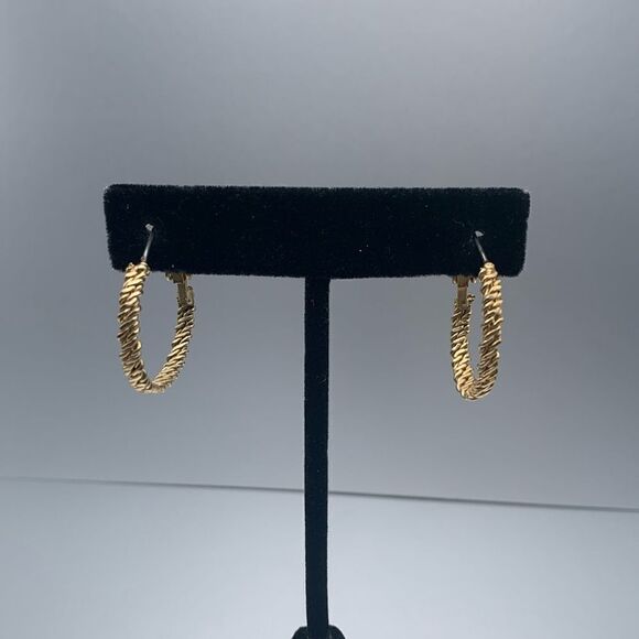 Vintage SET of 3 PAIRS of Varied Metalwork earrings, Unmarked - Picture 2 of 7